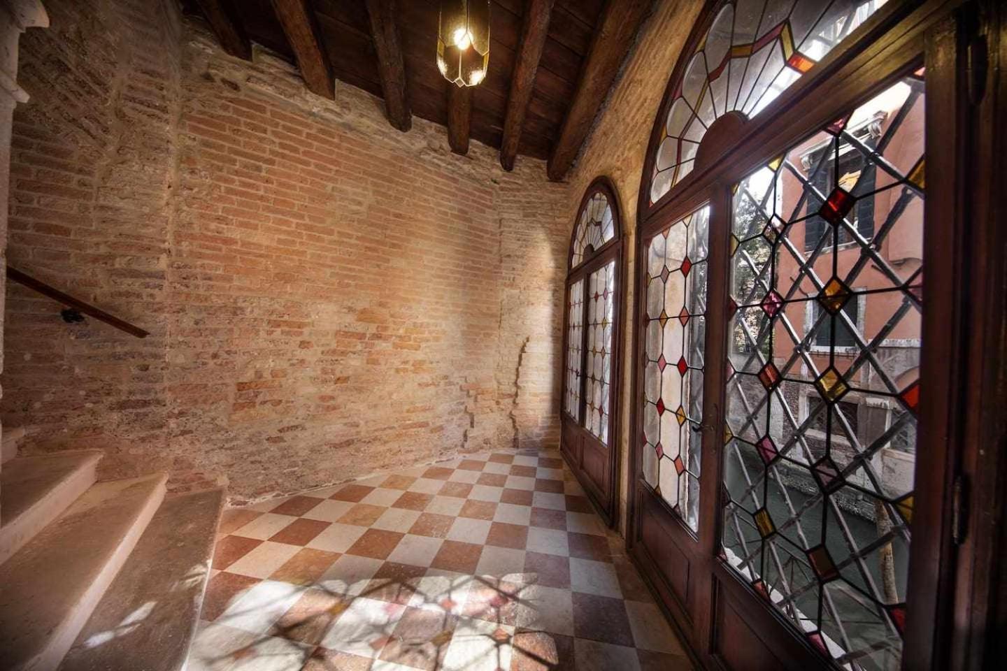 Do Leoni Apartments Венеция Стая снимка